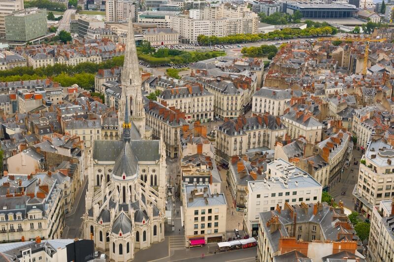 Panorama de la ville de Nantes et sa cathedrale