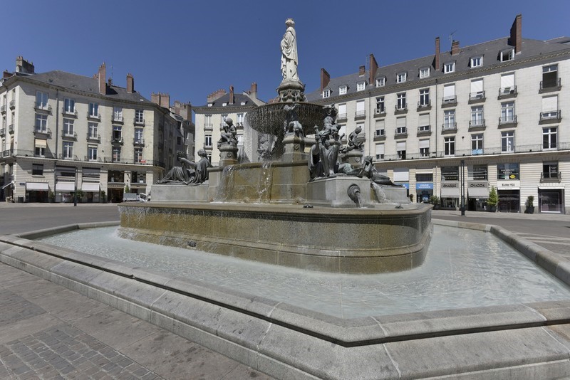 Nantes, la fontaine de la Place Royale