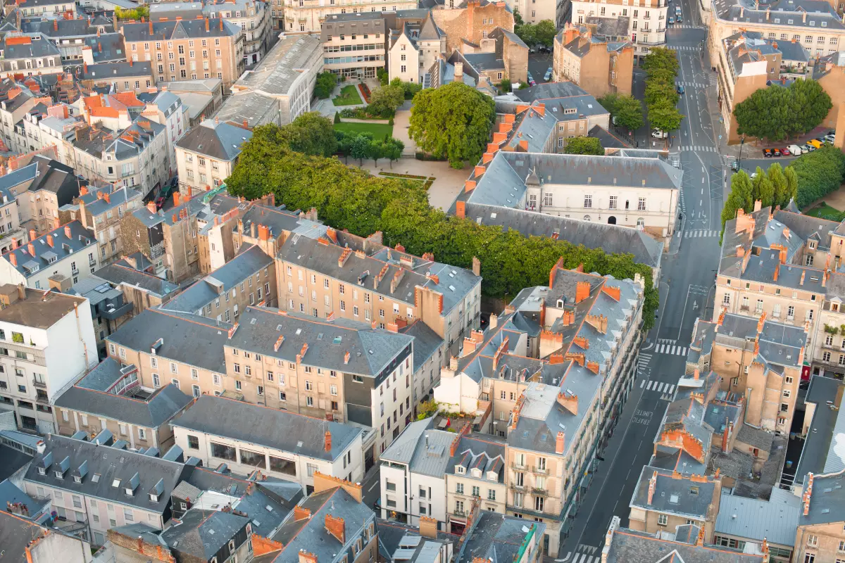 Le dispo Pinel à Nantes, une métropole favorable à l’investissement locatif Le Pinel à Nantes – vue aérienne de la ville nantaise