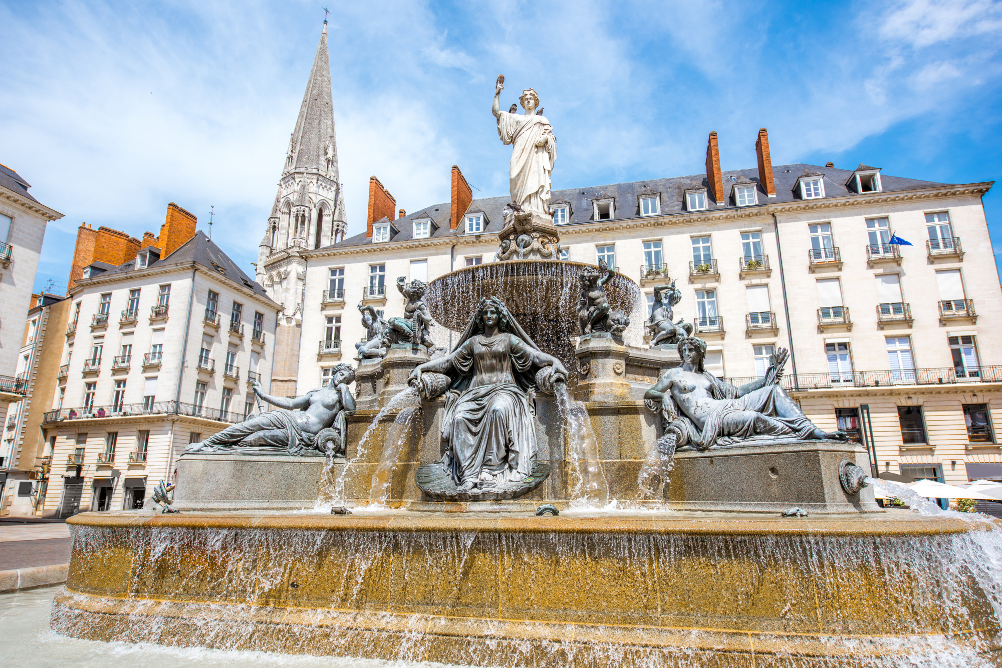 Place Royale à Nantes et sa fontaine