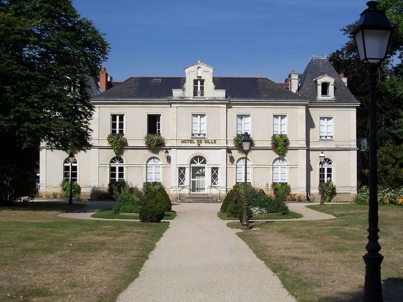 Hôtel de ville de la Chapelle-sur-Erdre