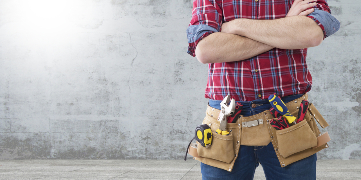 maison neuve Nantes – photo de la ceinture à outils d’un bricoleur