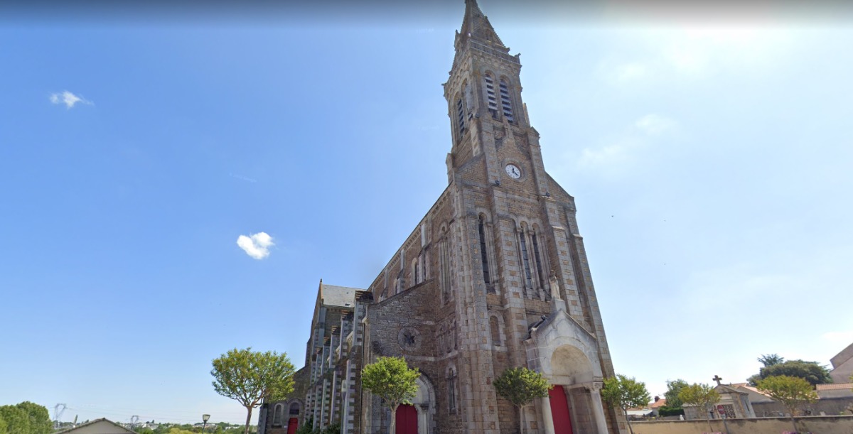 Loi Pinel Indre - vue sur l'église de la commune d'Indre en Loire-Atlantique