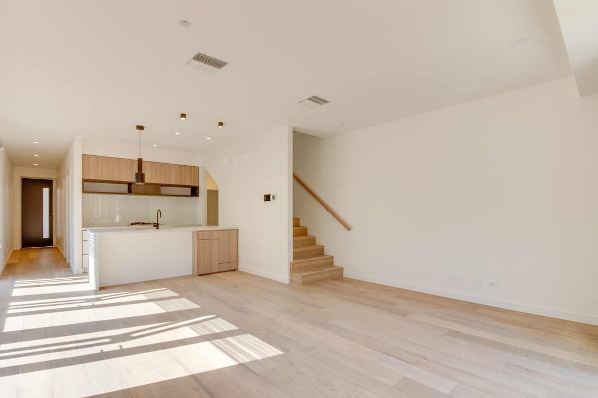 Immobilier neuf Saint-Herblain – Appartement duplex neuf vide avec seulement une cuisine équipée