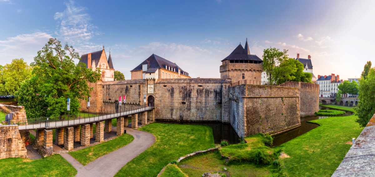  LMNP Nantes – Le château des Ducs de Bretagne à Nantes 