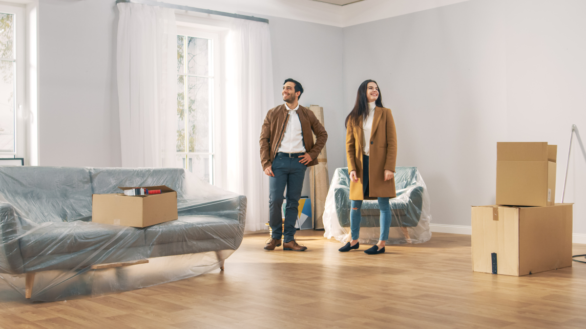 nouveau zonage pinel loire-atlantique – un couple s’installe dans son nouvel appartement Pinel
