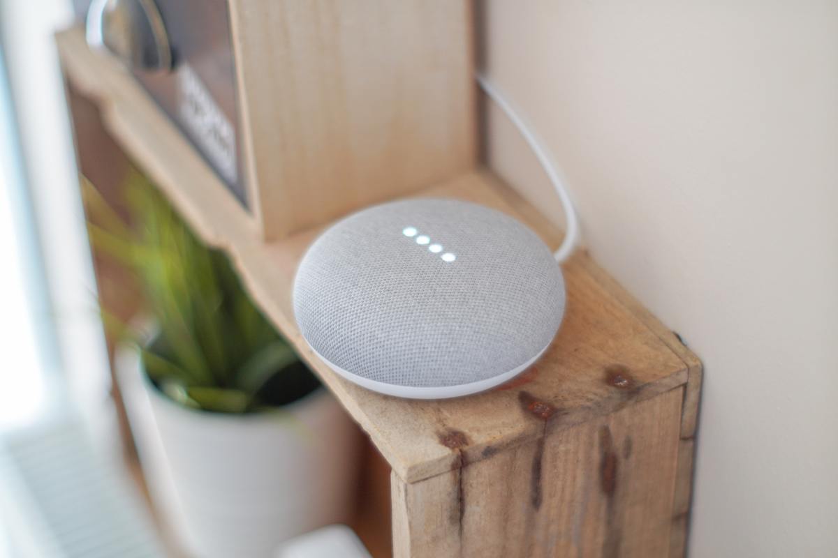  Domotique et appartement neuf – L'assistant vocal Home Mini de Google 