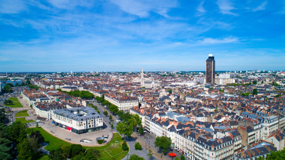 Projet Feydeau-Commerce – Vue aérienne sur le secteur Feydeau et la ville de Nantes 