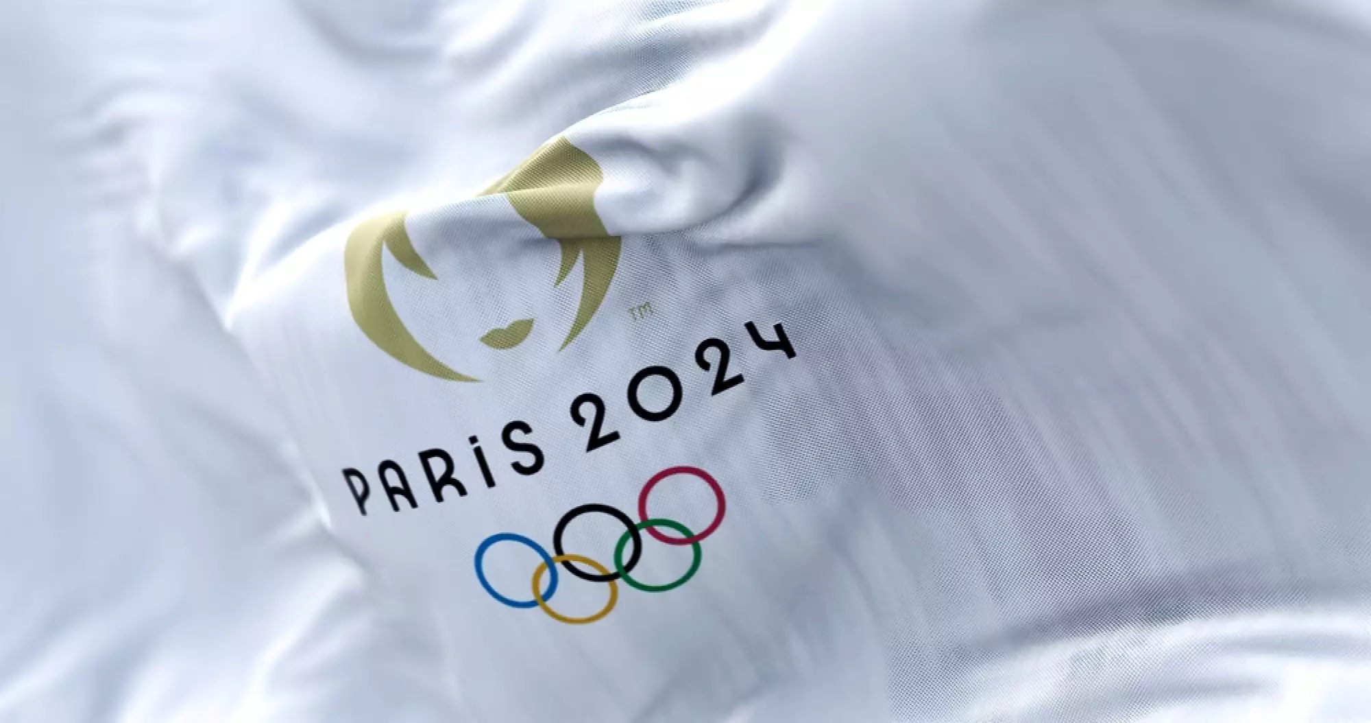 Le drapeau des JO de Paris 2024