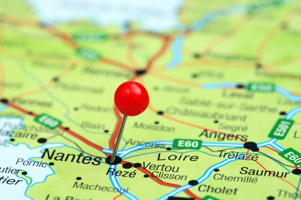 accord signe RER métropolitain Nantes – une carte de France avec une punaise sur Nantes