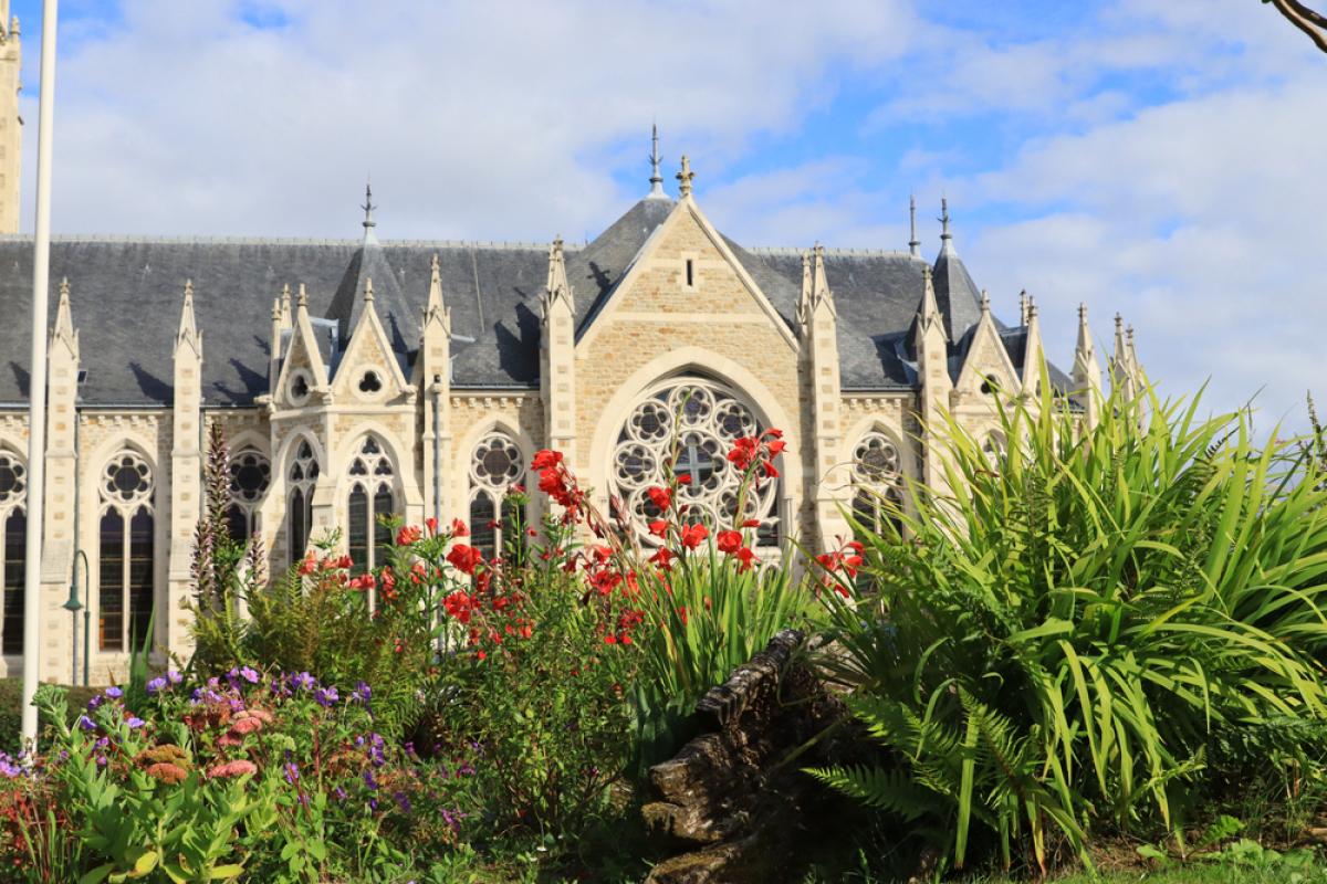 prix immobilier loire atlantique – une église à Orvault