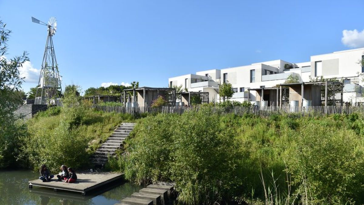 ecoquartier la bottiere chenaie nantes – bord de plan d’eau et residences de la bottiere chenaie