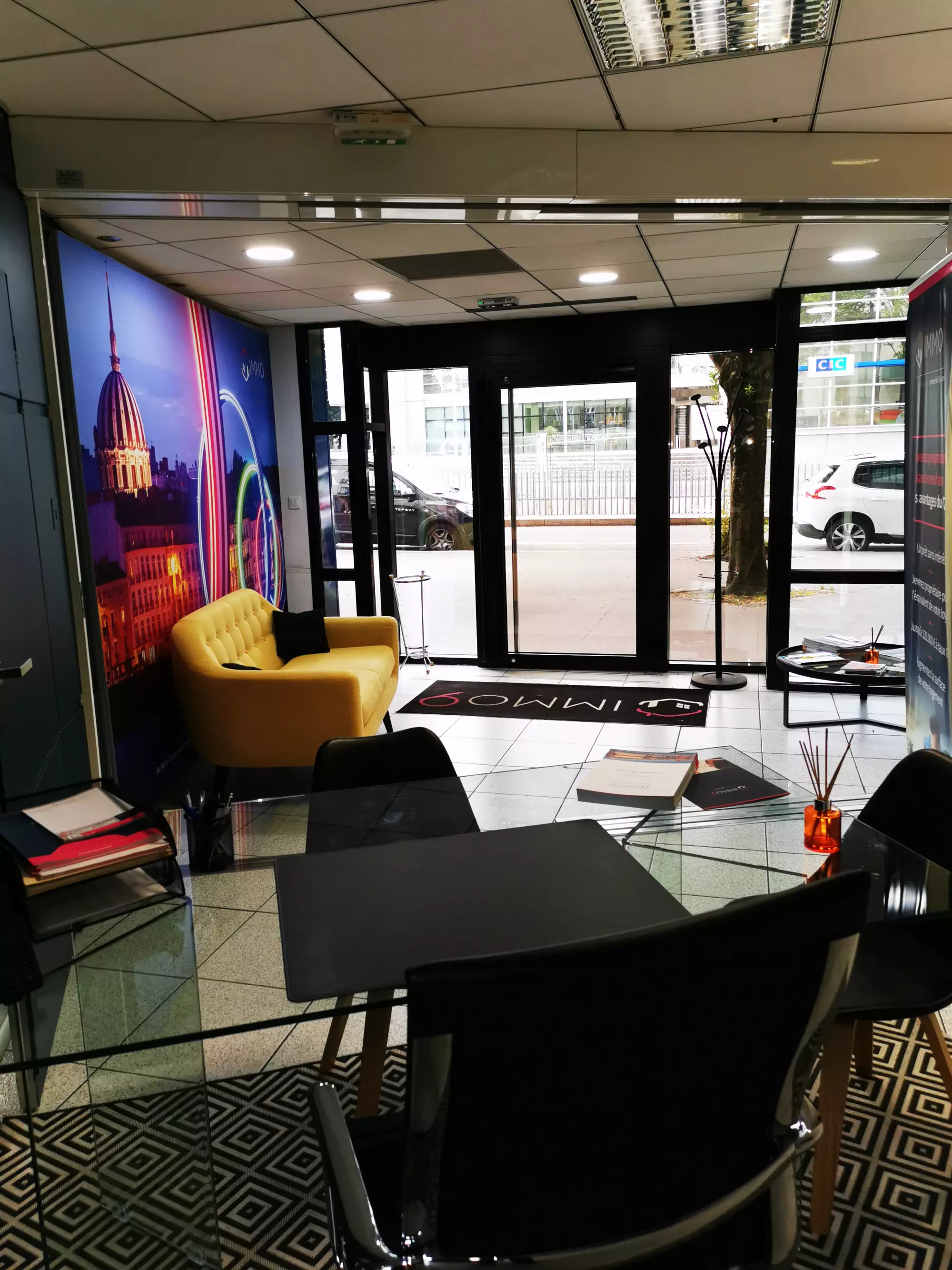 l'agence immo9 située au 2 Rue de Jemmapes, 44000 Nantes