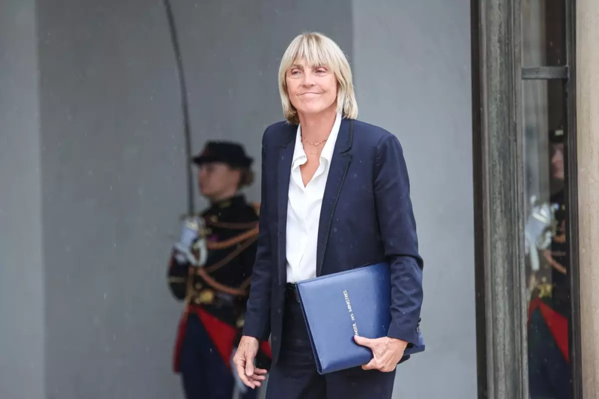 La ministre déléguée au logement défend le statut du bailleur privé Valérie Létard