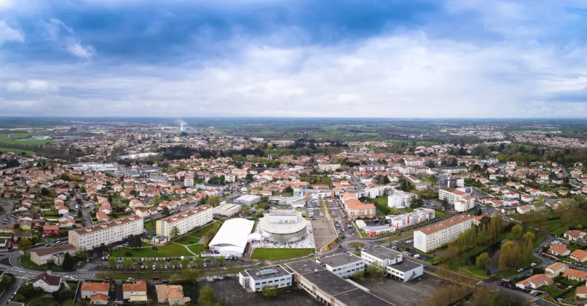 vue aérienne de Montaigu-Vendée